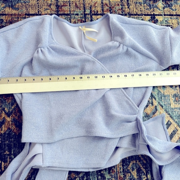 Anthropologie size M Cozy Twist-Front Top long sleeve purple blue - Picture 11 of 12